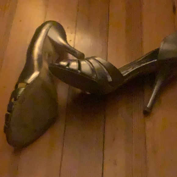 BBBG MAXAZRIA High Heals - Picture 2 of 5